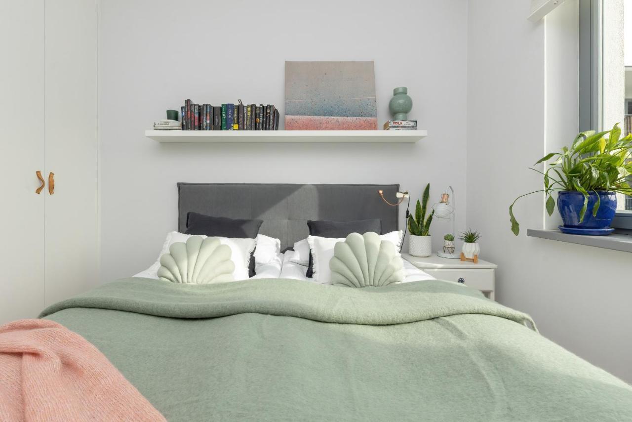 Cozy Apartment Gieysztora Wilanow By Noclegi Renters Warszawa Eksteriør bilde